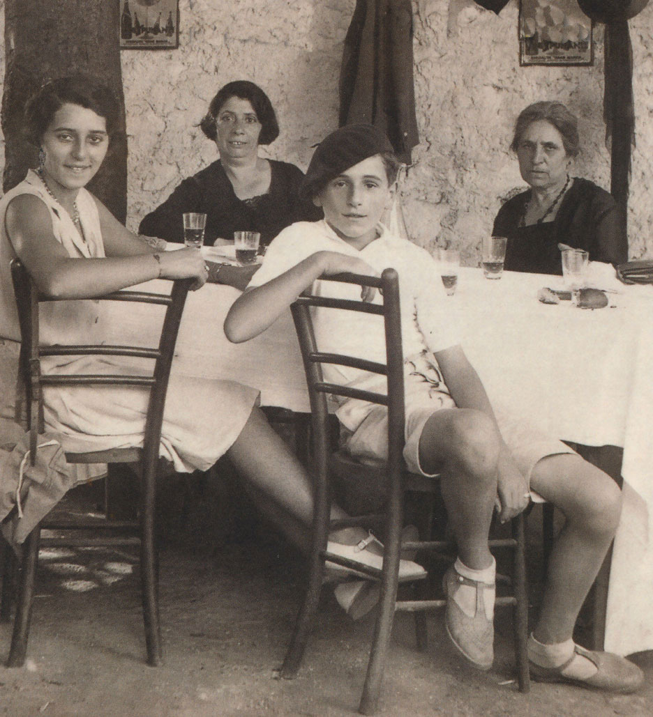Léo Ferré, 1931 : en famille